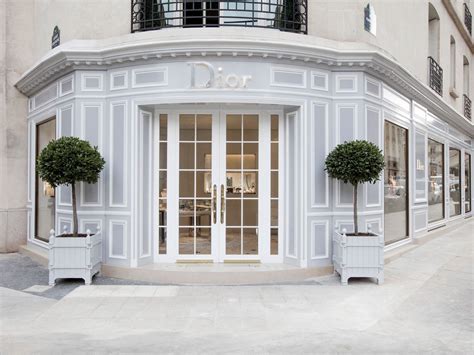 montaigne 34 dior